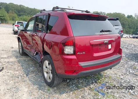 2016 Jeep Compass Sport z USA, uszkodzony, nr VIN 1C4NJDBB0GD556398